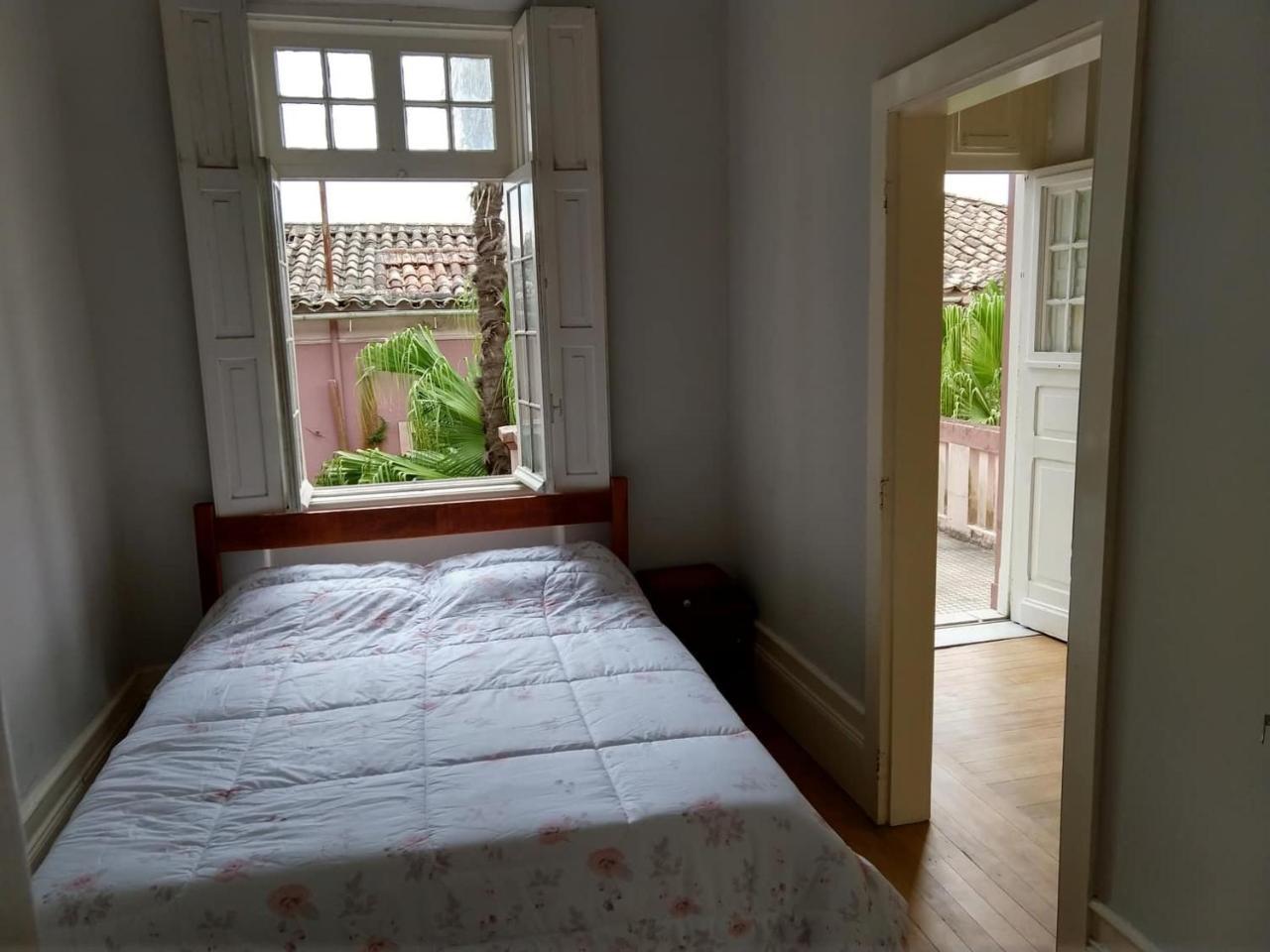 Vila Santa Eulalia Hostel Пелотас Экстерьер фото