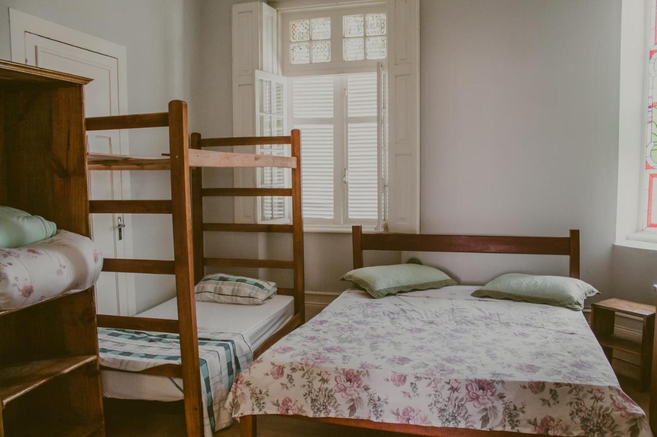 Vila Santa Eulalia Hostel Пелотас Экстерьер фото
