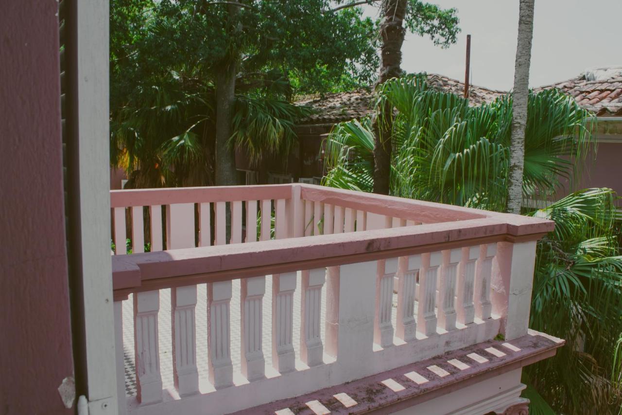 Vila Santa Eulalia Hostel Пелотас Экстерьер фото